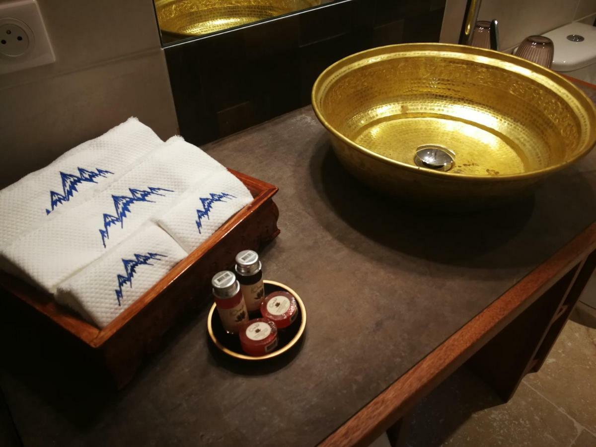 Himalaya En Perigord Bed & Breakfast Tursac Dış mekan fotoğraf